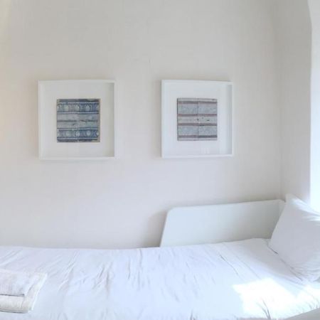 Room Atalaia- Ideal For Single Lisboa Exteriör bild